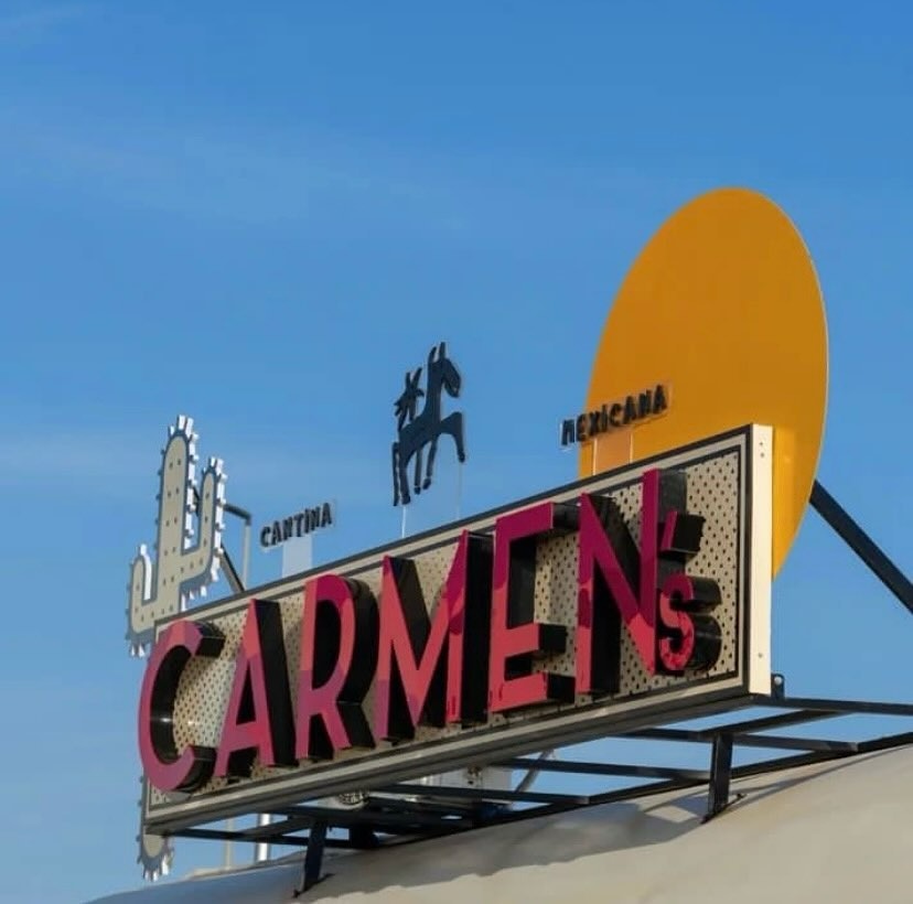 Carmen's — Enseigne lettres lumineuses par Sign Print